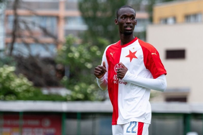 Report: Hammers prioritise Slavia Prague striker ...