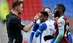 Arthur-Masuaku-red-card-spit-West-Ham-910808