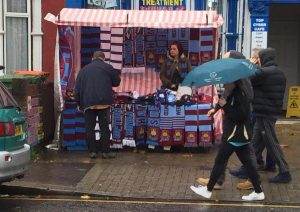 Drew-Scarf-Seller-West-Ham-600x423