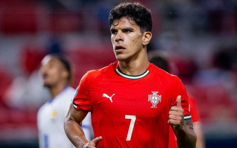 Image for Outstanding Midfield Maestro See’s Red But It’s Not All Bad News For West Ham