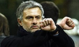 Jose-Mourinho-made-a-hand-001