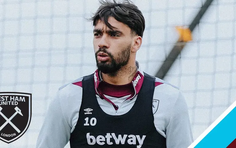 Image for Fan backlash from ‘inexcusable’ Paquetá red card | West Ham News