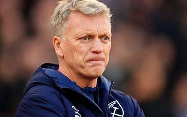 Image for Moyes contract looks more likely as family affair unfolds