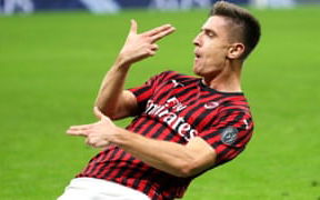 Image for Report: Hammers in driving seat for Polish striker