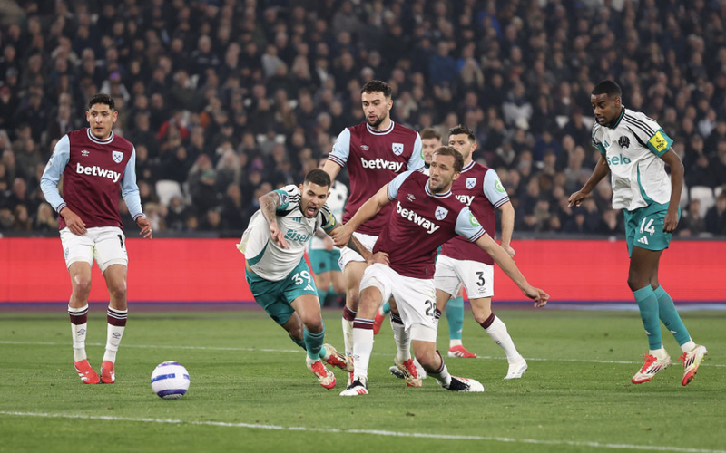 Image for Top journalist nails the culprits in Hammers misfire