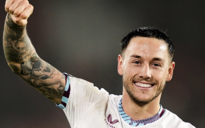 Image for West Ham prepare contract talks | New midfield lieutenant appeals to Potter