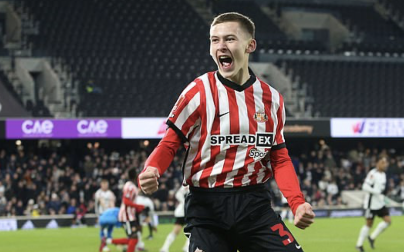 Image for Moyes and Potter go empty-handed thanks to late drama
