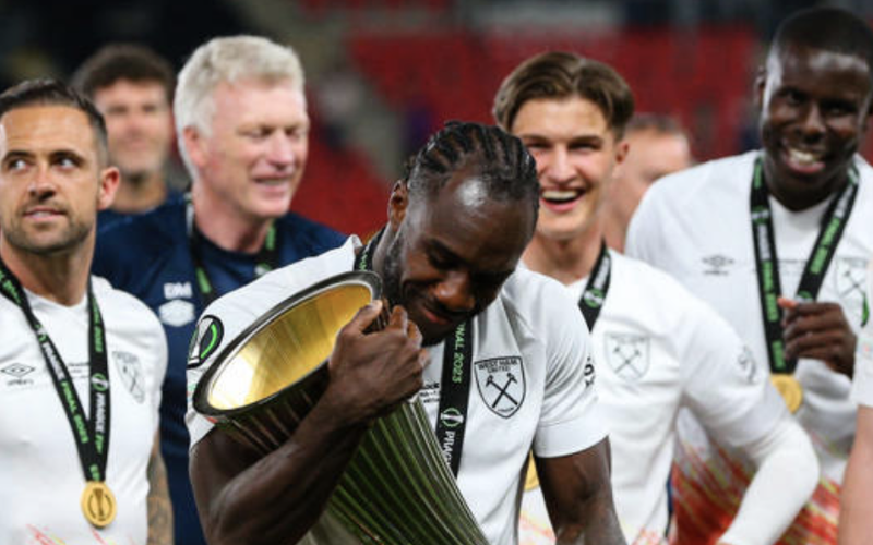 Image for Graham Potter lifts lid on West Ham future plans for Michail Antonio