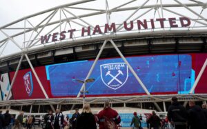 Tickets for Spurs game on sale - Claretandhugh