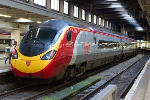 Virgin_Pendolino_at_Euston