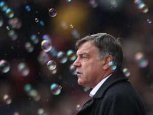 West-Ham-v-Hull-Sam-Allardyce-bubbles_2756968