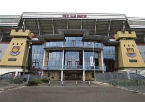 West_Ham_United_Football_Match_at_Upton_Park_Football_Club_3979_14871