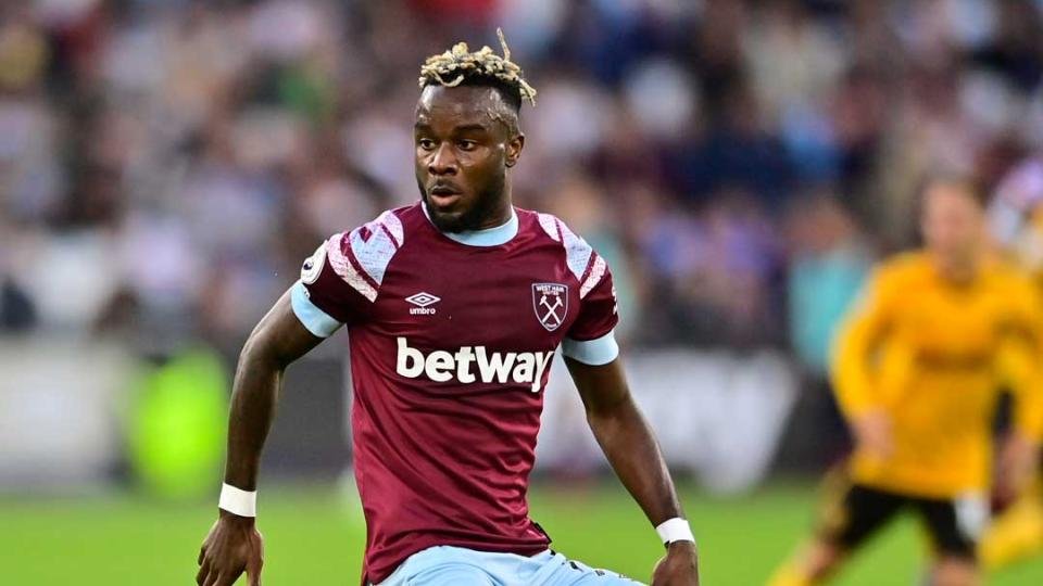 Maxwel Cornet is ready to play in the first team if Moyes gives him the chance