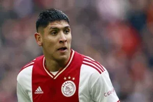 Irons looking at Dec replacement in the form of Ajax midfielder Alvarez