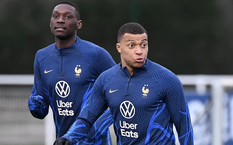 Image for West Ham Line Up PSG Star as Hammers’ Striker Hunt Heats Up