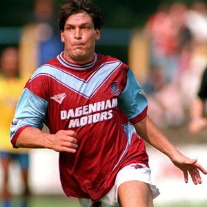 erindringsmønter reductor tand Morley: Gay rumours almost killed career - West Ham News: