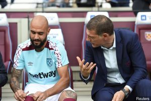 speaks_with_simone_zaza_338897