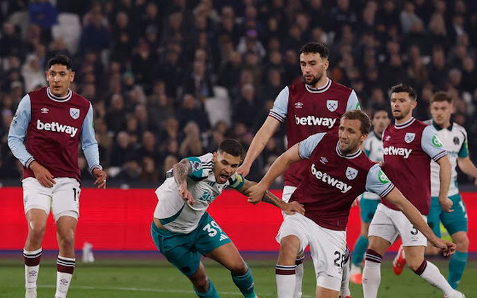 Image for Newcastle Stroll Past Toothless West Ham in Cup Final Warm-Up